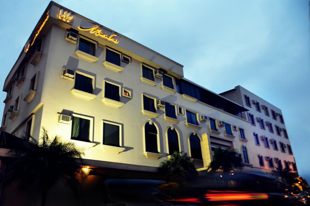 Marcelius Business Hotell Guayaquil Exteriör bild