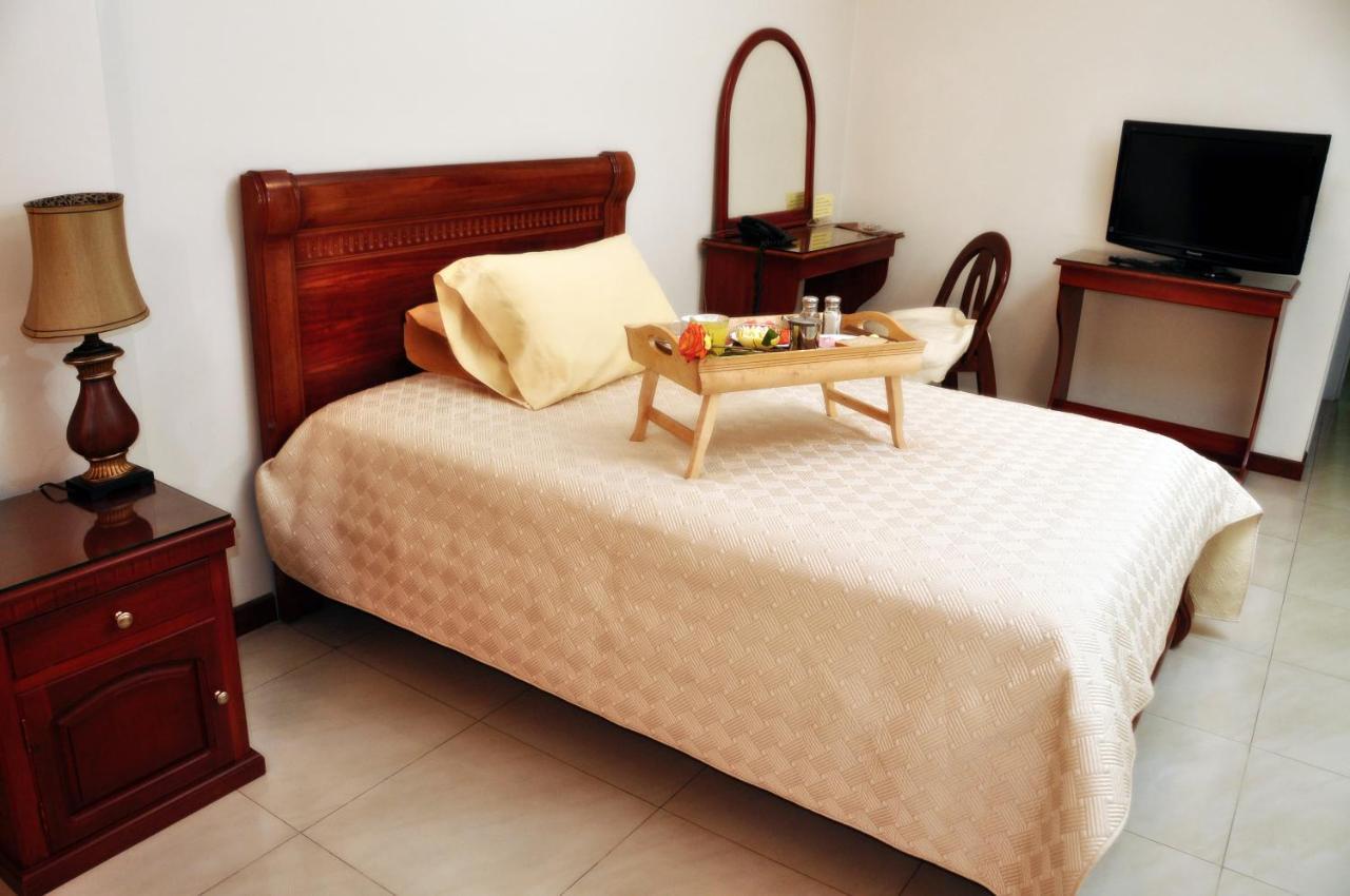 Marcelius Business Hotell Guayaquil Exteriör bild